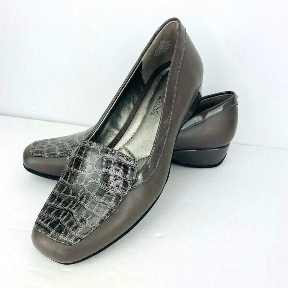 Bandolino Bolilas Flexible 6 M Gray Faux Alligator